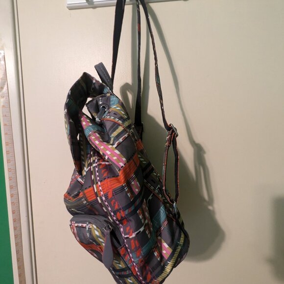 Vera Bradley NWOT Nylon Backpack - City Twill pattern? - Picture 2 of 11